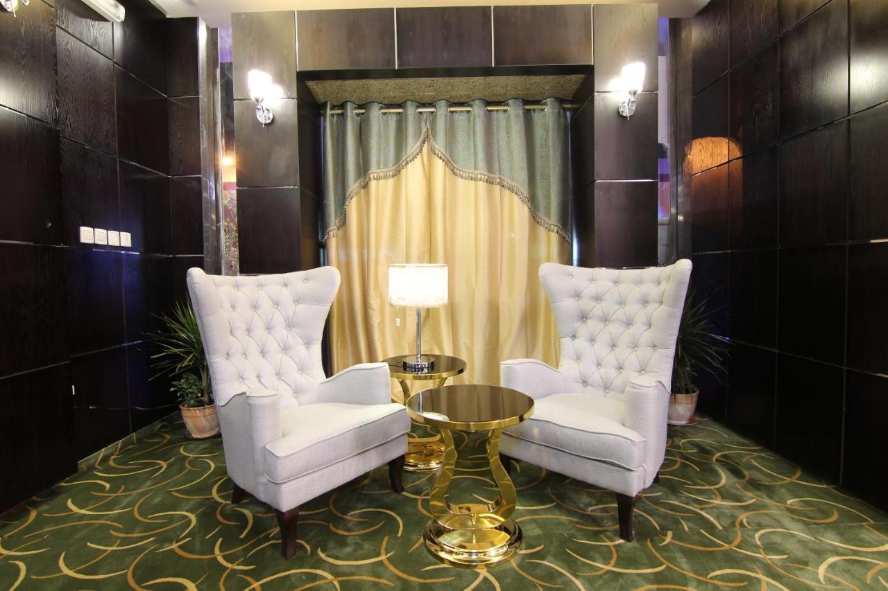 هذا منزلى الحمراء Riyad Extérieur photo