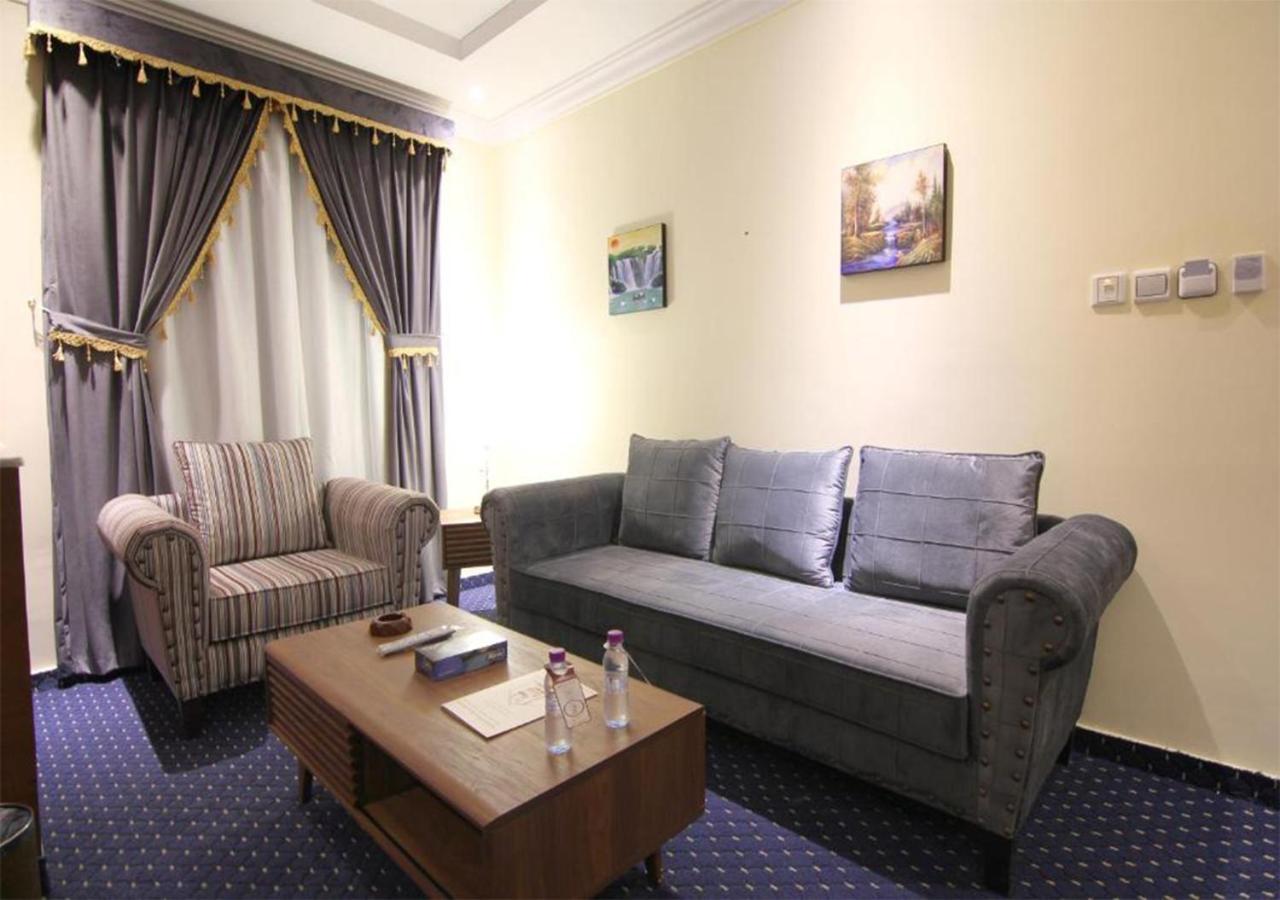 هذا منزلى الحمراء Riyad Extérieur photo