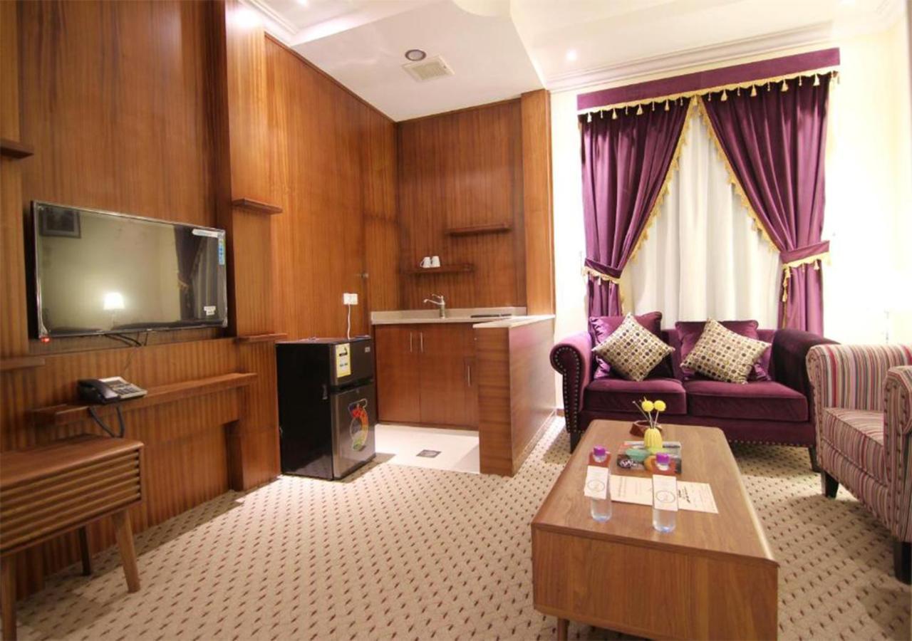 هذا منزلى الحمراء Riyad Extérieur photo