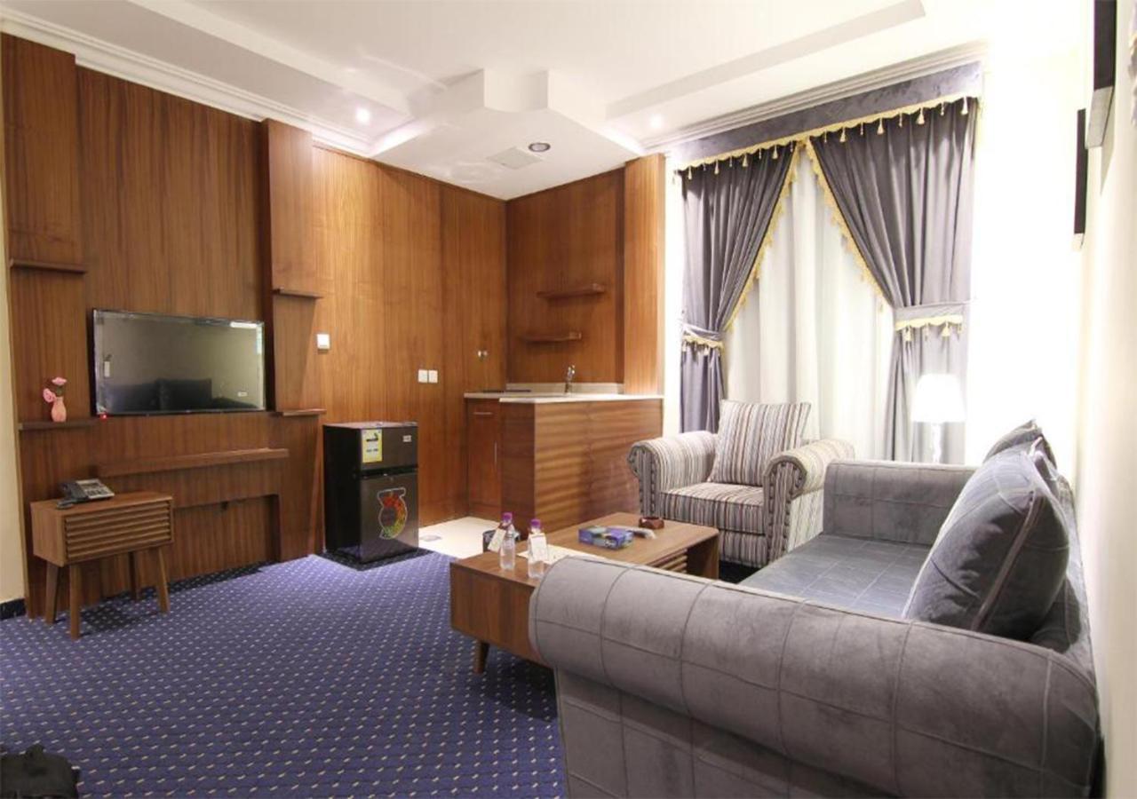 هذا منزلى الحمراء Riyad Extérieur photo