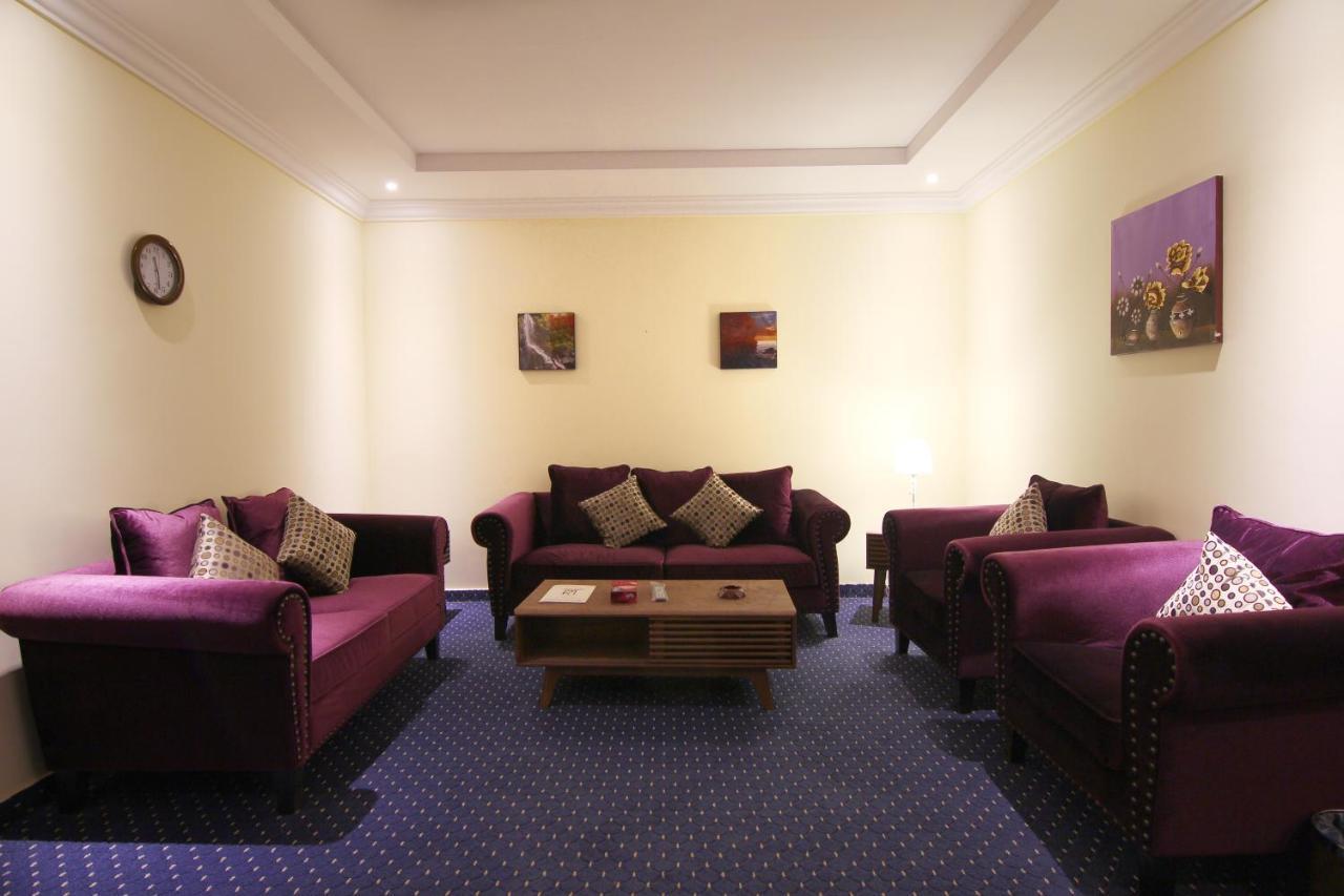 هذا منزلى الحمراء Riyad Extérieur photo