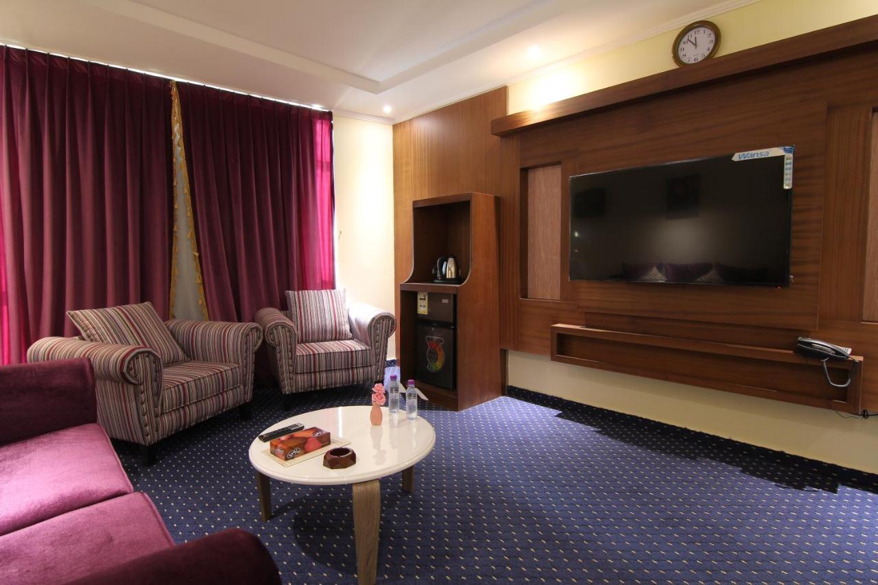 هذا منزلى الحمراء Riyad Extérieur photo